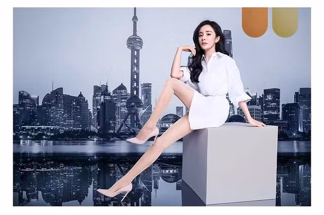 Mỹ nhân có thể hình 'kỳ quan thứ 8' thả dáng cực gợi cảm với áo tắm ảnh 9