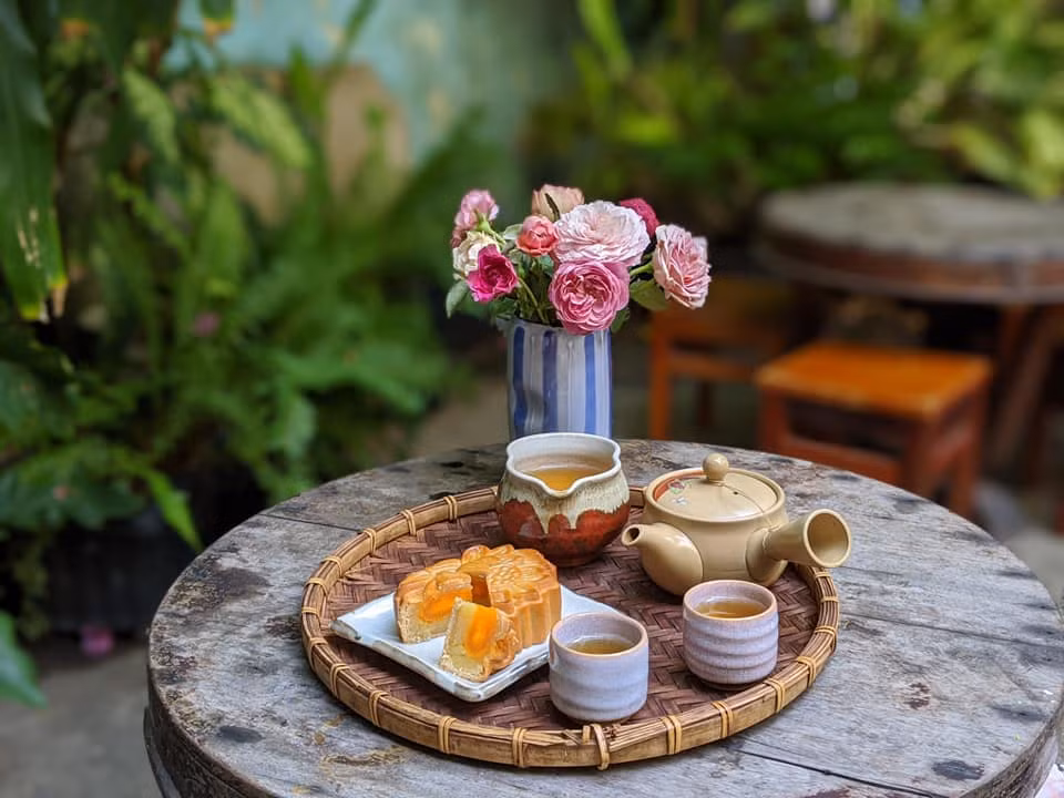 Đà Nẵng: Dừng chân một chút, ăn miếng bánh uống ngụm trà, chill với view cực xịn ảnh 2