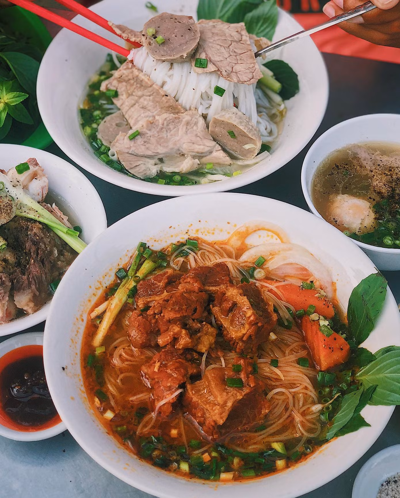 Sài Gòn đổ mưa rồi đó, em đã ăn gì chưa? ảnh 4