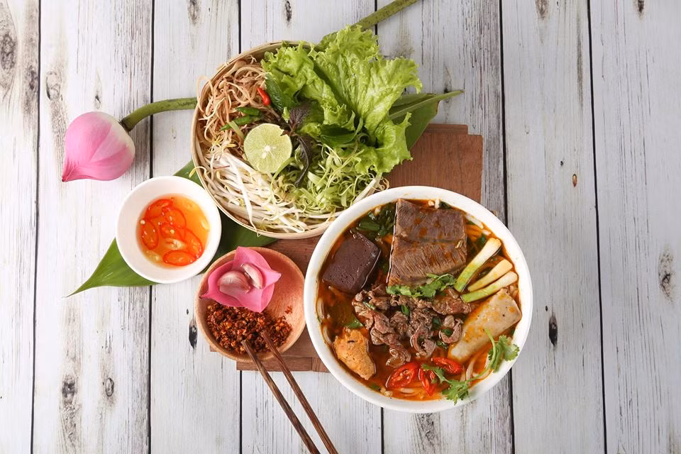 Bạn muốn thưởng thức những món ăn chuẩn vị Sài Gòn hay chuẩn vị Huế? ảnh 8