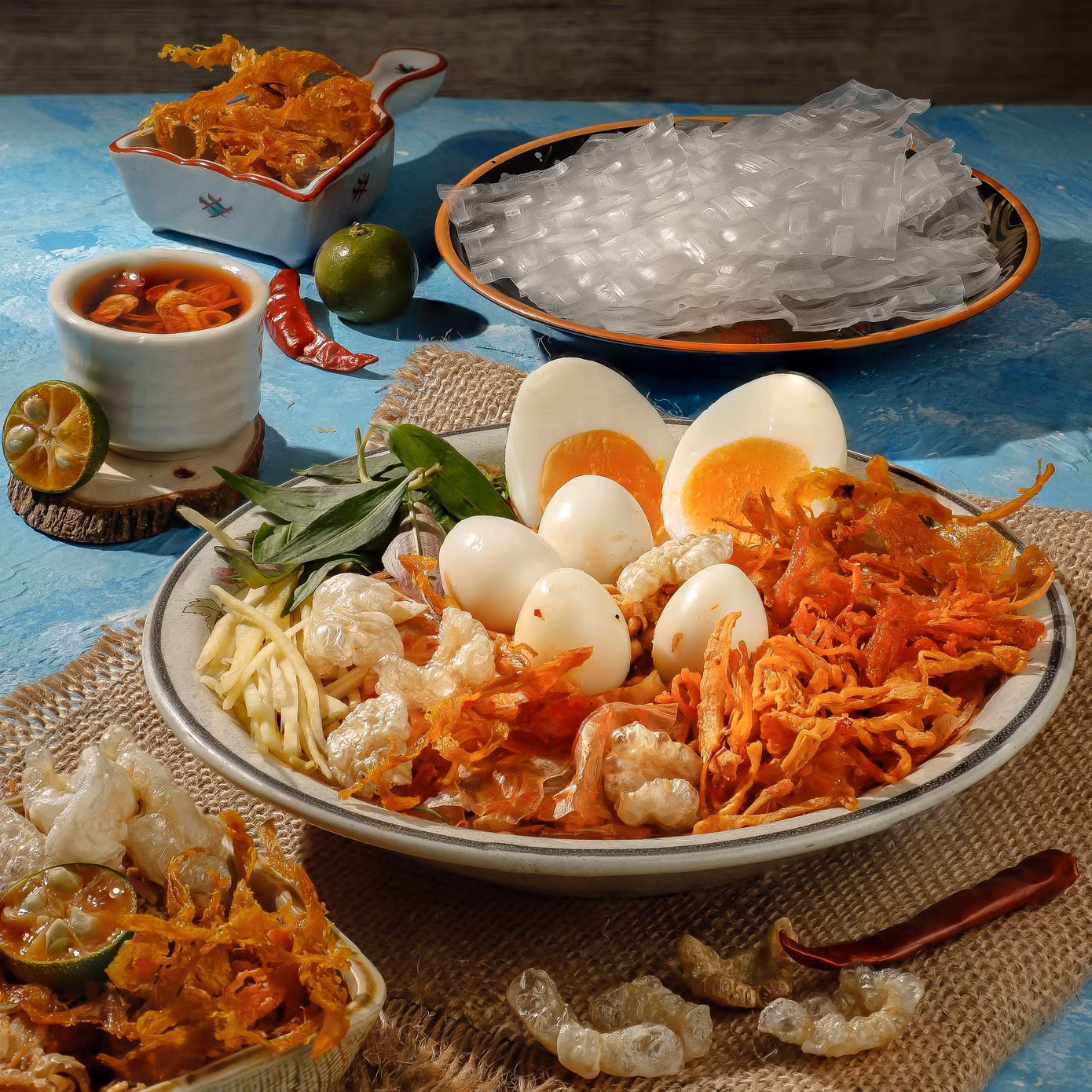 Lót dạ bằng ổ bánh mì xíu mại và phá lấu khìa hay cả siêu thị bánh tráng mix đủ vị? ảnh 6