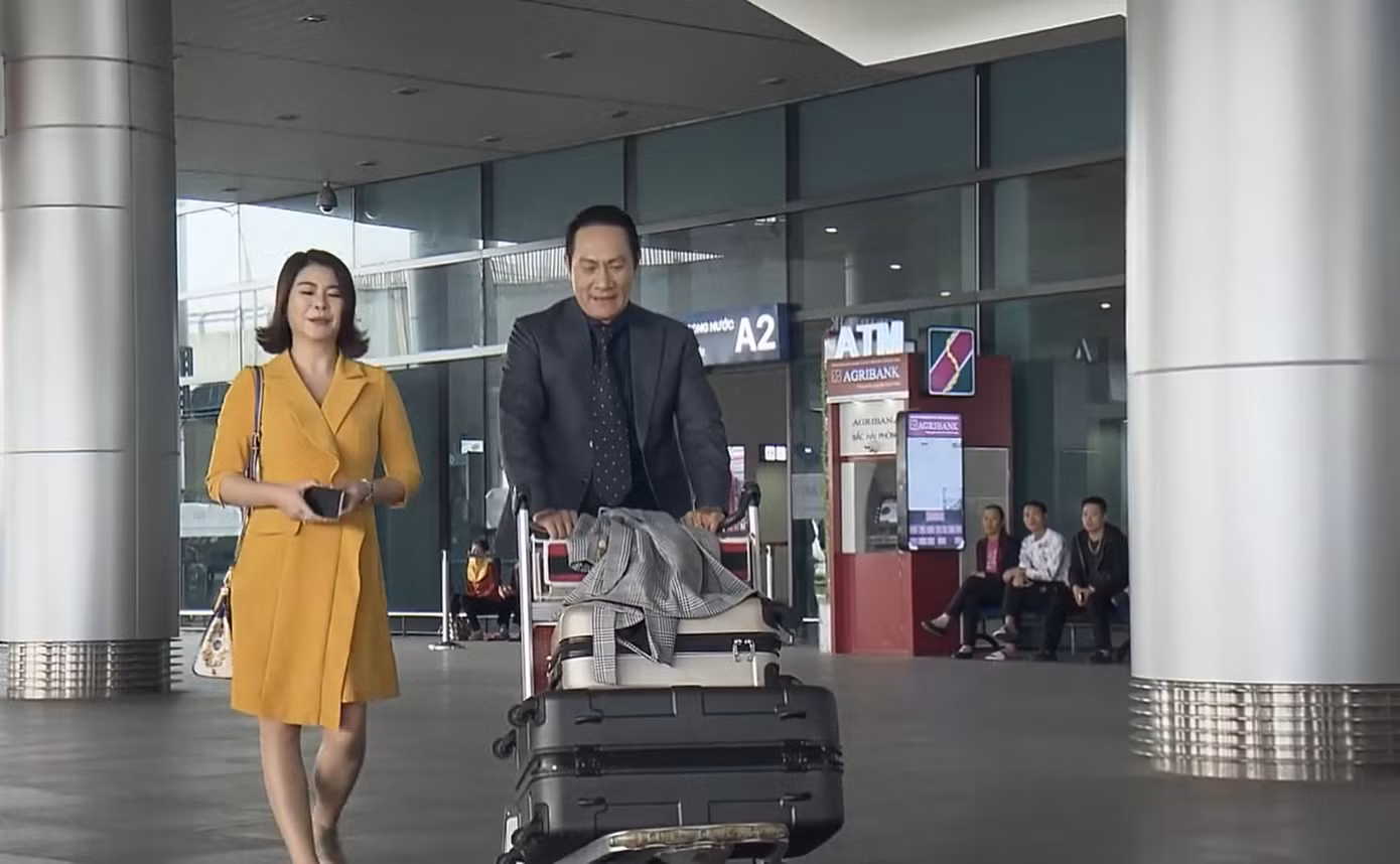 Đừng bắt em phải quên tập 1: ‘Em gái mưa’ Kim Oanh xuất hiện ấn tượng ảnh 1