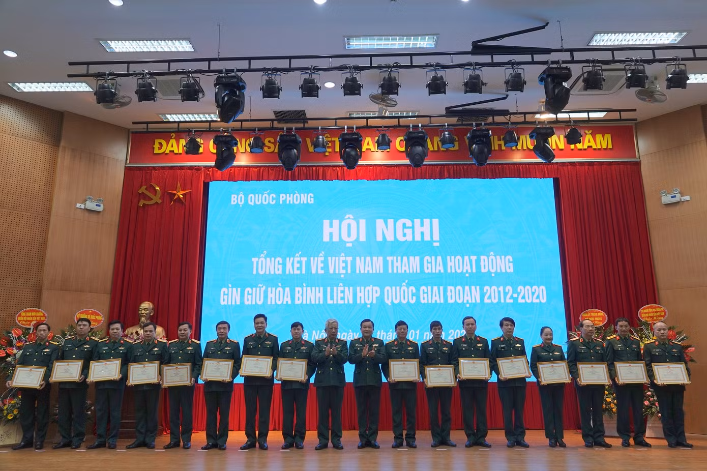 Thượng tướng Nguyễn Chí Vịnh: Hình thành ‘quyền lực mềm’ để bảo vệ Tổ quốc ảnh 1