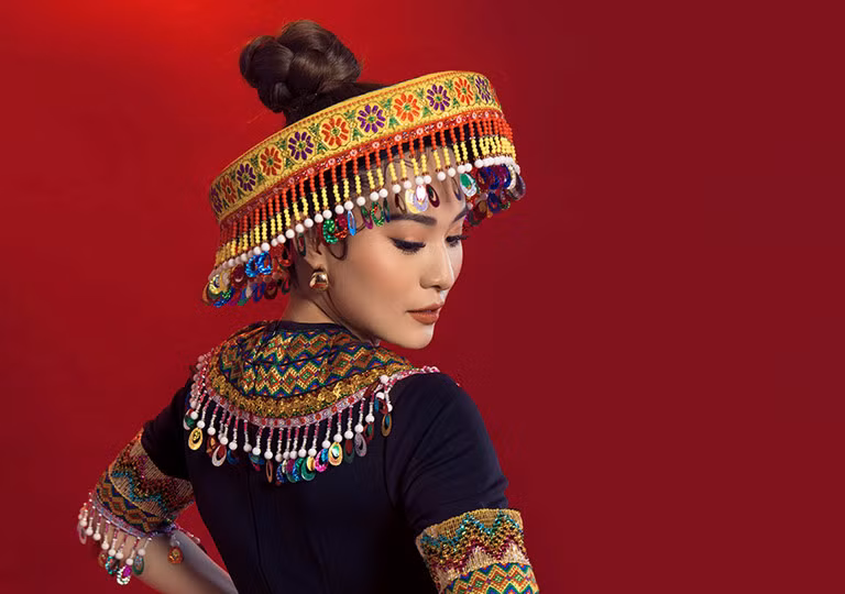 Ca sỹ Ánh Linh trải lòng chuyện bị 'ném đá' khi được Hoài Linh nhận làm con nuôi ảnh 4