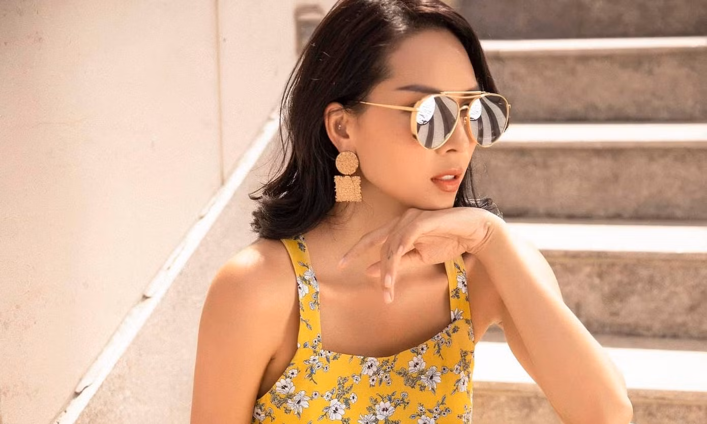Ngọc Trinh hóa “Cô hầu gái” dù đã U40; Sơn Tùng phủ sóng “Sky Tour Movie” ở 190 quốc gia ảnh 29