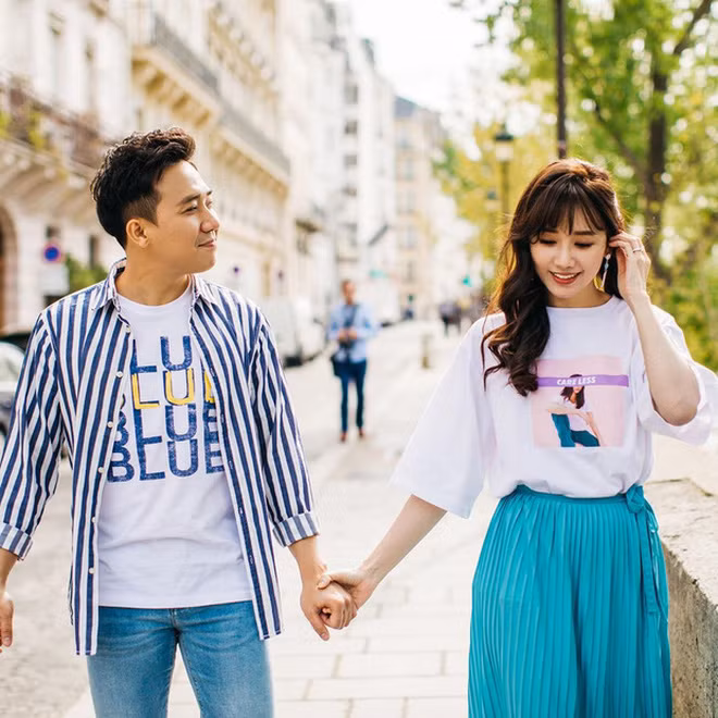 Những cặp đôi ngày xưa bị "ném đá" dữ dội, ngày nay được khen hết lời ảnh 1