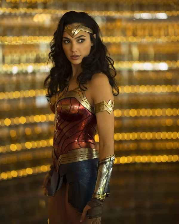 Bên cạnh mỹ nhân Gal Gadot, “Wonder Woman 1984” còn nhiều cái tên đình đám khác ảnh 4
