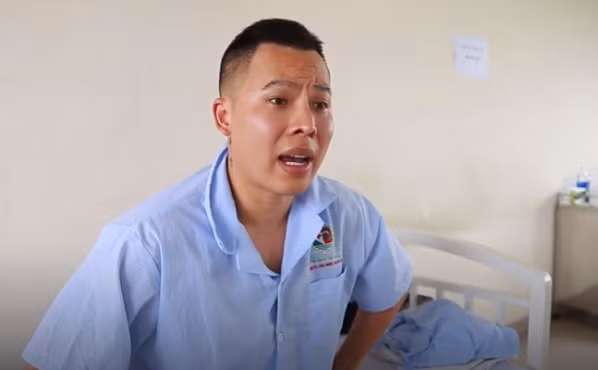 Chuẩn bị chịu cách ly lần thứ tư, Vũ Khắc Tiệp đúng là "thánh nhọ" của năm ảnh 1