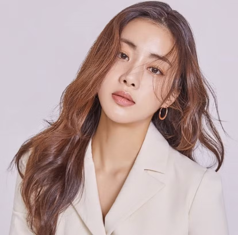 Kang So Ra, bạn gái cũ của Hyun Bin bất ngờ thông báo kết hôn ảnh 2