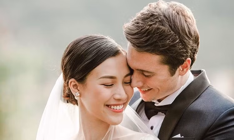 Lưu Hương Giang bị con gái tố “can thiệp dao kéo”; Hoa hậu Việt Nam 2006 khoe vòng 1 khủng ảnh 8