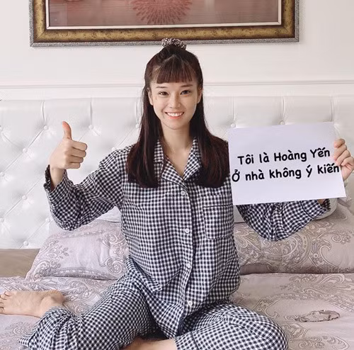 Ngắm sao Việt mặc đồ ngủ trong những ngày ở nhà cách ly xã hội chống COVID-19 ảnh 2