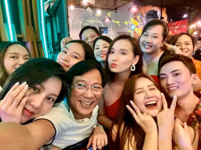 Nhan Phúc Vinh vắng mặt trong tiệc đóng máy phim “Tình yêu và tham vọng” ảnh 1