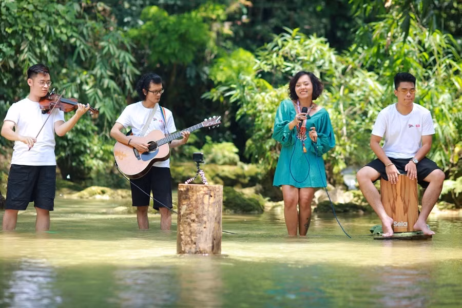 “Du ca - đi và hát”: Cùng Thái Thùy Linh mang âm nhạc đến mọi nẻo đường đất Việt ảnh 7