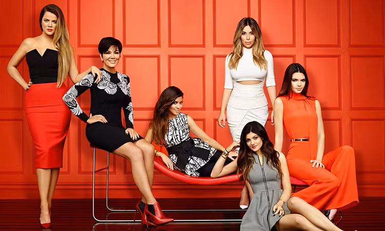 Kylie Jenner bị tước danh hiệu tỷ phú ảnh 2