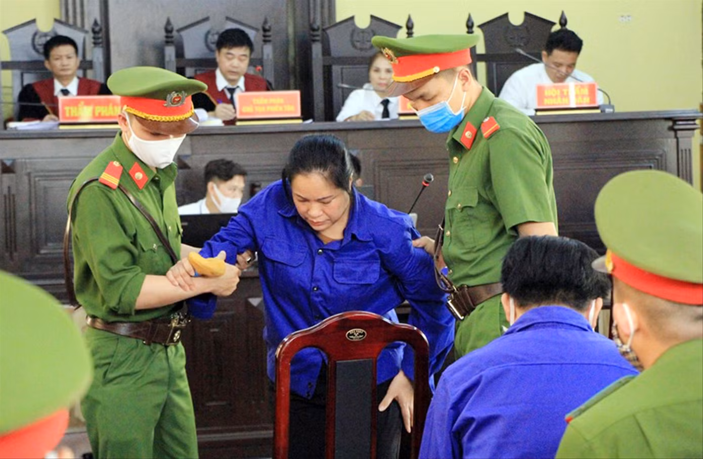 Ngã giá 440 triệu đồng nhờ nâng điểm ảnh 1