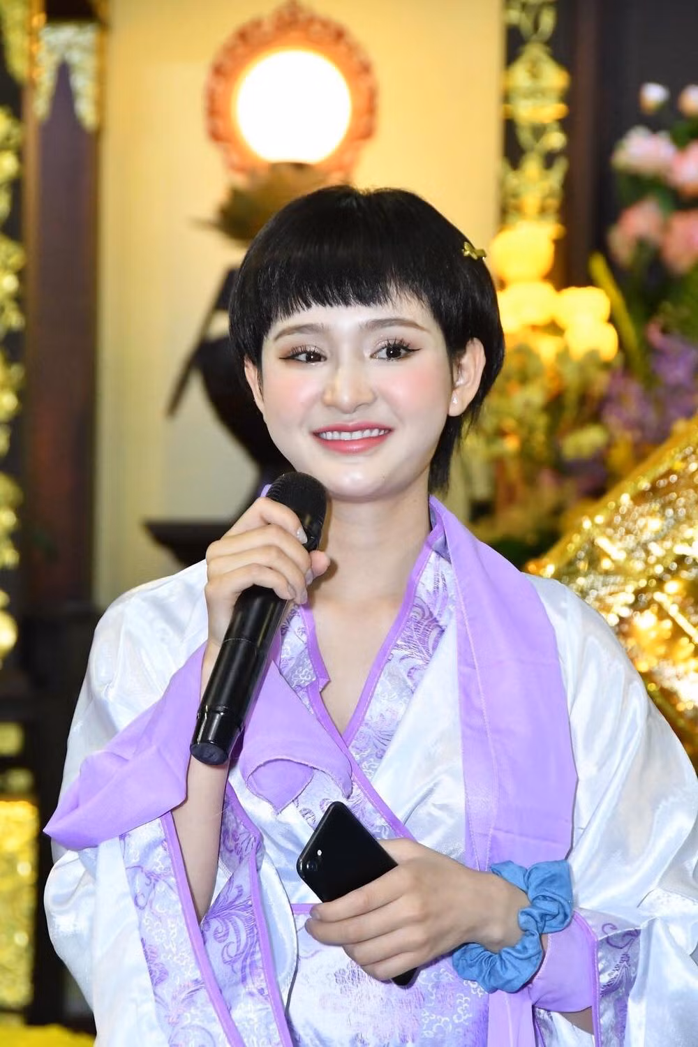 Thanh Hằng, Hiền Hồ cùng hóa chị Hằng trong dịp Tết Trung Thu nhưng mỗi người một vẻ ảnh 13