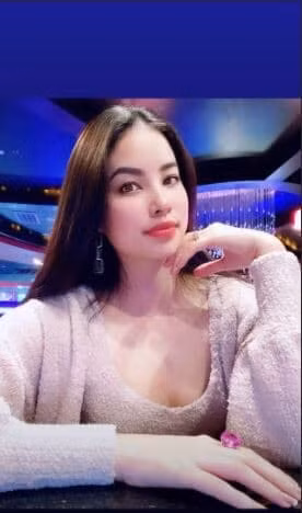 Lưu Hương Giang khoe ảnh “hậu dao kéo”; Đông Nhi “pose hình” ngay sau sinh bé Winnie ảnh 25