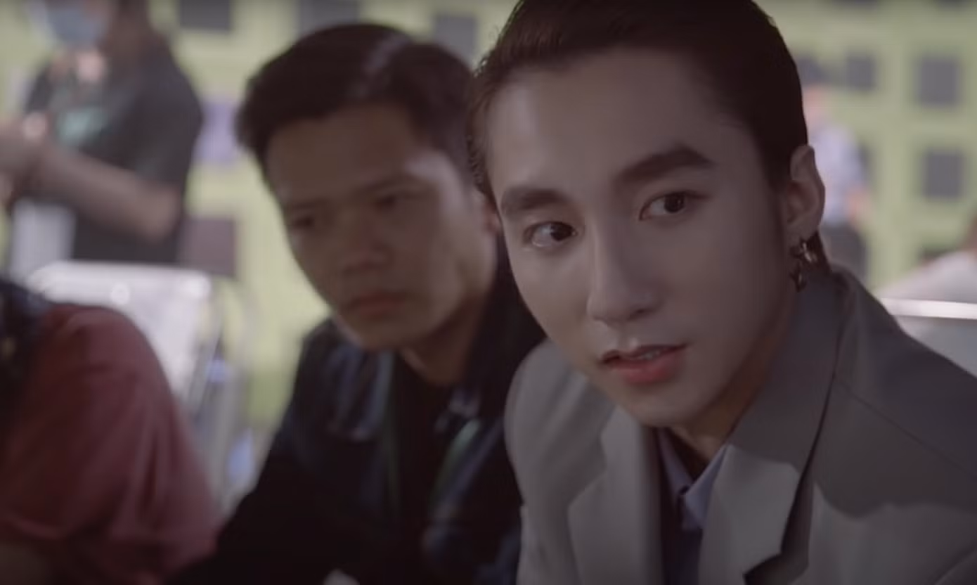 Sơn Tùng M-TP tiết lộ ý nghĩa những đạo cụ phía sau hậu trường MV “Có Chắc Yêu Là Đây” ảnh 2