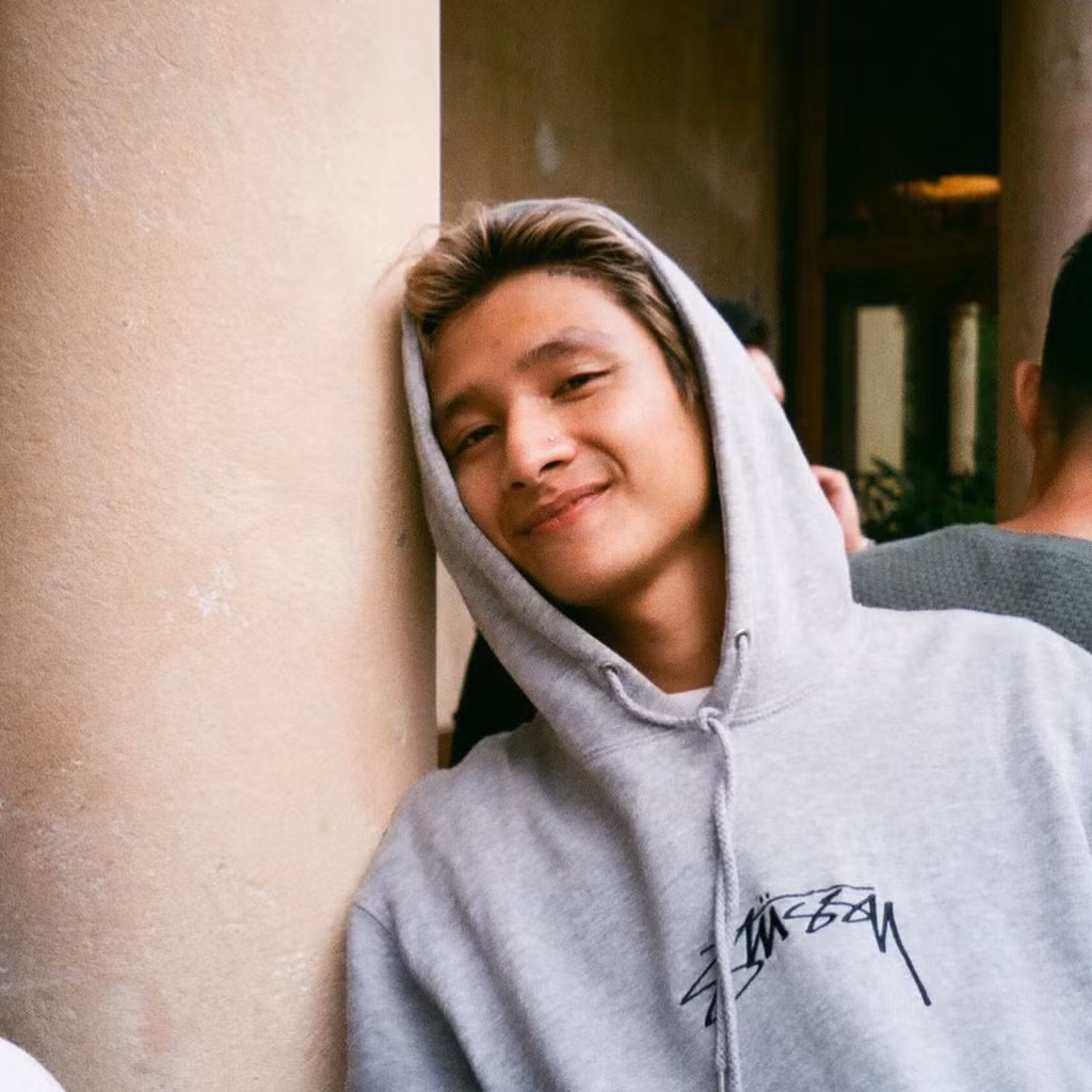 Loạt ảnh điển trai của rapper 16 Typh khiến fan nữ tiếc hùi hụi sau khi rời “Rap Việt“ ảnh 8