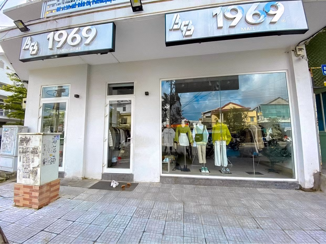 1969 Store Huế - Womenlook: Địa điểm thời trang cực hút giới trẻ ảnh 6
