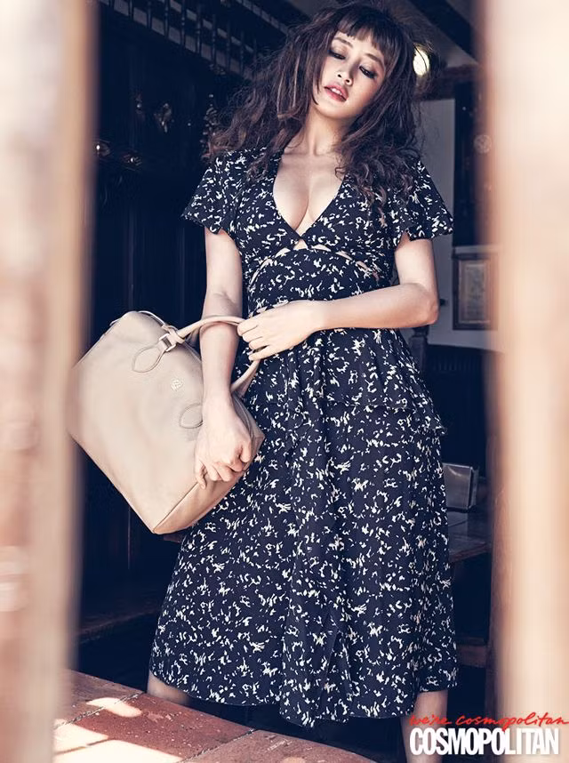“Chị đại” 50 tuổi, biểu tượng gợi cảm của xứ Hàn sở hữu khí chất ngút ngàn và sắc đẹp 20 ảnh 17