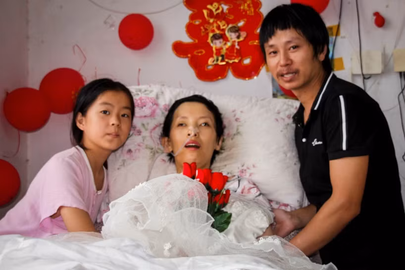 Cảm động bé gái 11 tuổi nhặt phế liệu gom tiền giành tặng bố mẹ lễ thất tịch đáng nhớ ảnh 6