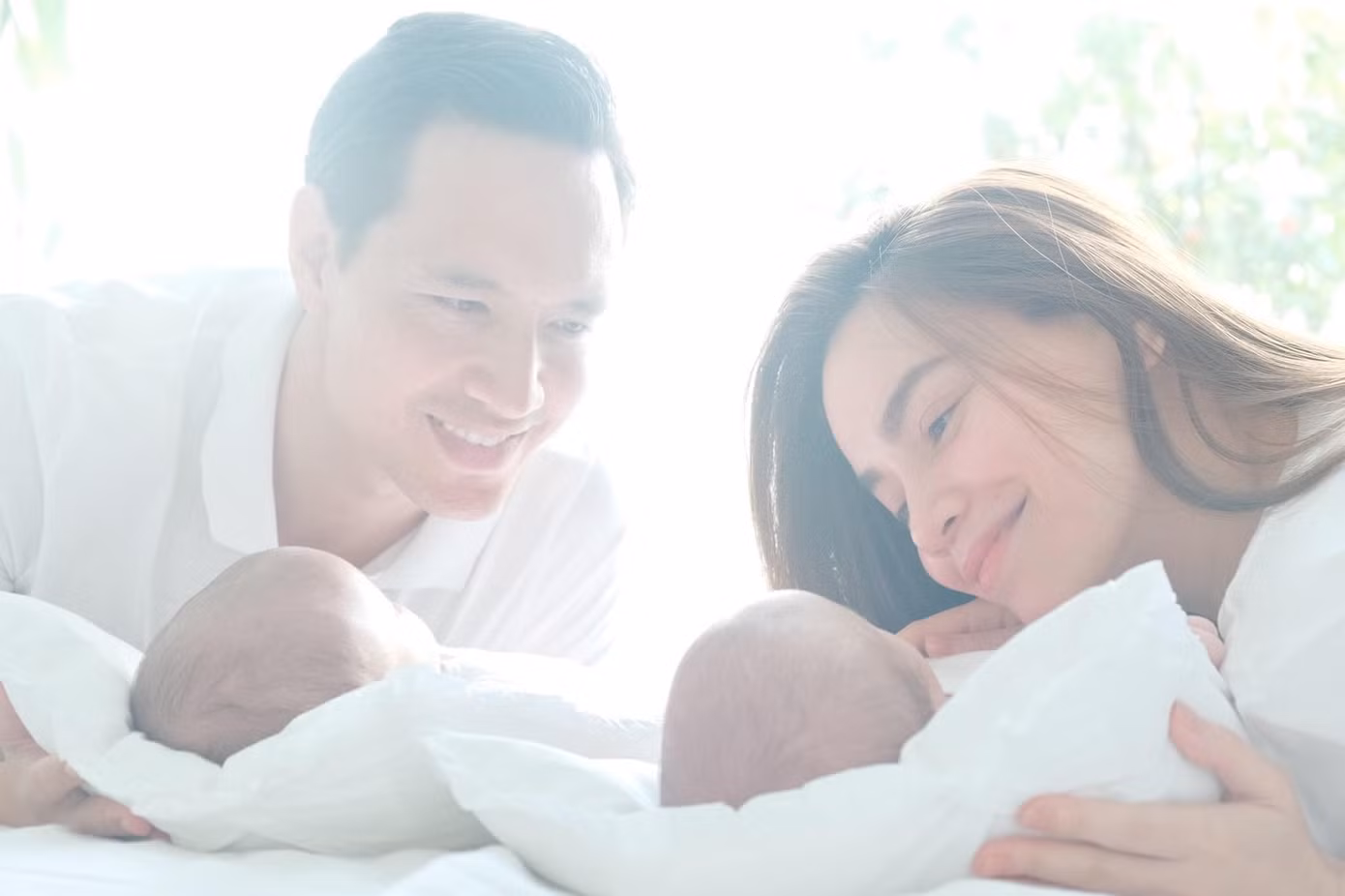 Nhóc tì nhà sao Việt chiếm spotlight ba mẹ khi lộ diện khiến fan “rụng tim” ảnh 7