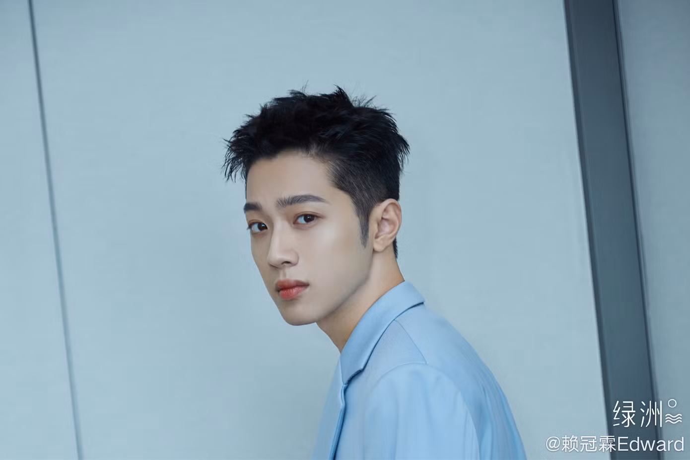 Cựu thành viên Wanna One Lại Quán Lâm gây bức xúc vì hút thuốc và nhổ bậy nơi công cộng ảnh 5