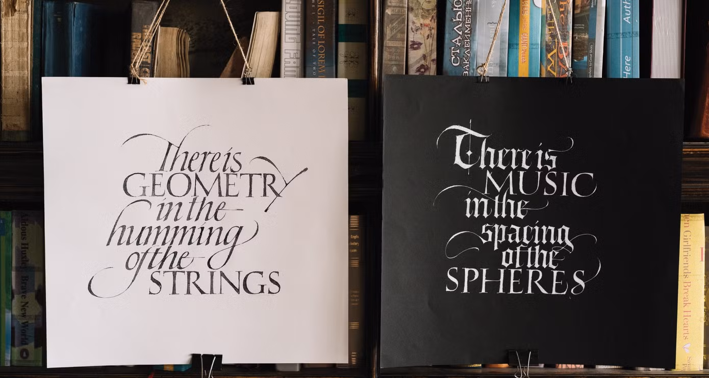 Chàng trai 9X tốt nghiệp trường ĐH Ngoại thương trở thành nghệ sĩ calligraphy hàng đầu ảnh 2