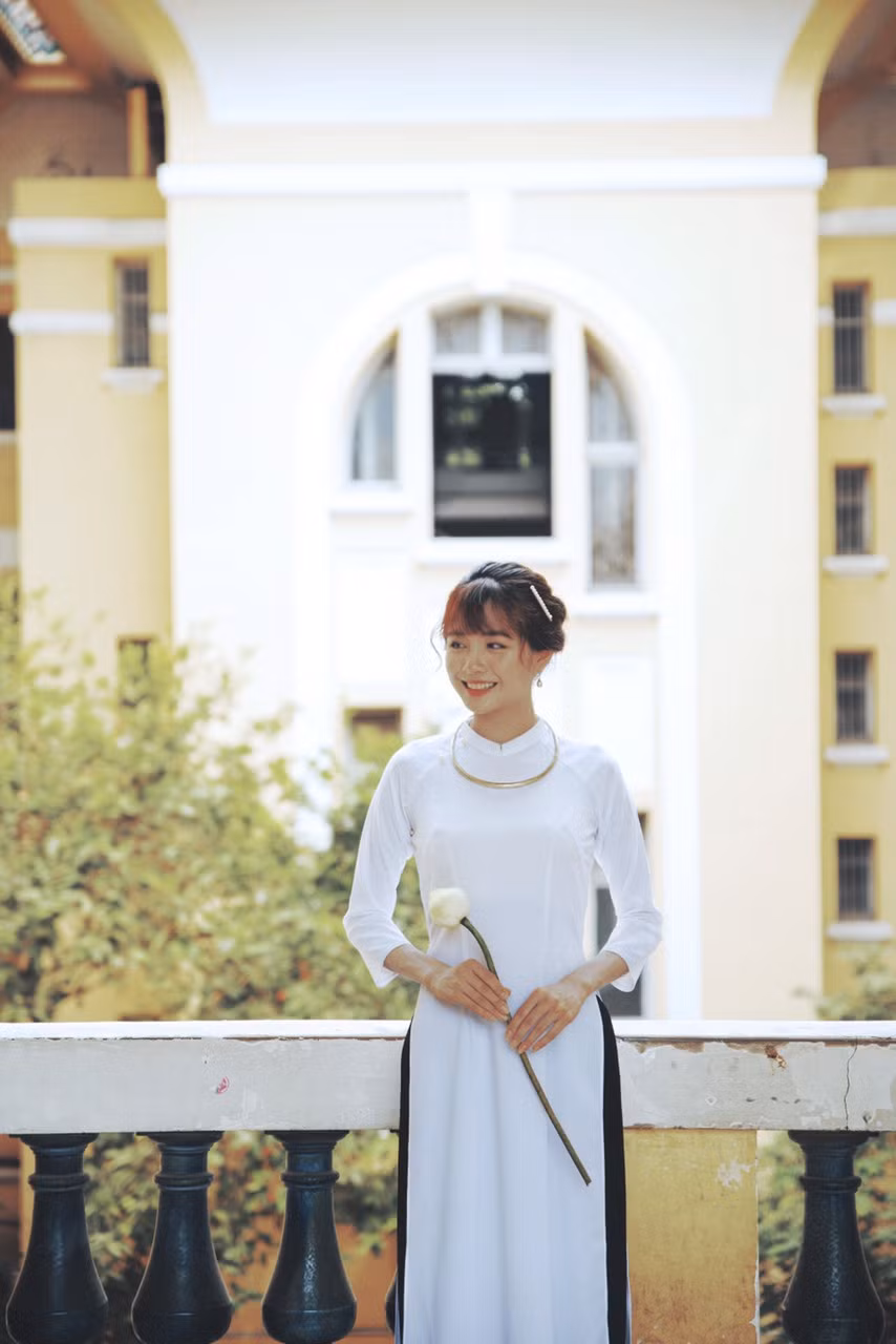 Năm mới cận kề, nữ sinh Xuân Tuyền, trường ĐH Văn Lang hóa thân thành cô tiểu thư nhà họ Hứa xinh đẹp ảnh 2