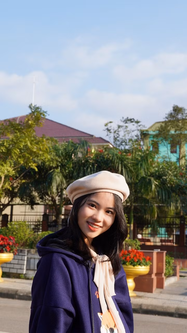 Nữ sinh Quảng Trị 15 tuổi thông thạo 7 thứ tiếng là quán quân cuộc thi lồng tiếng ảnh 11