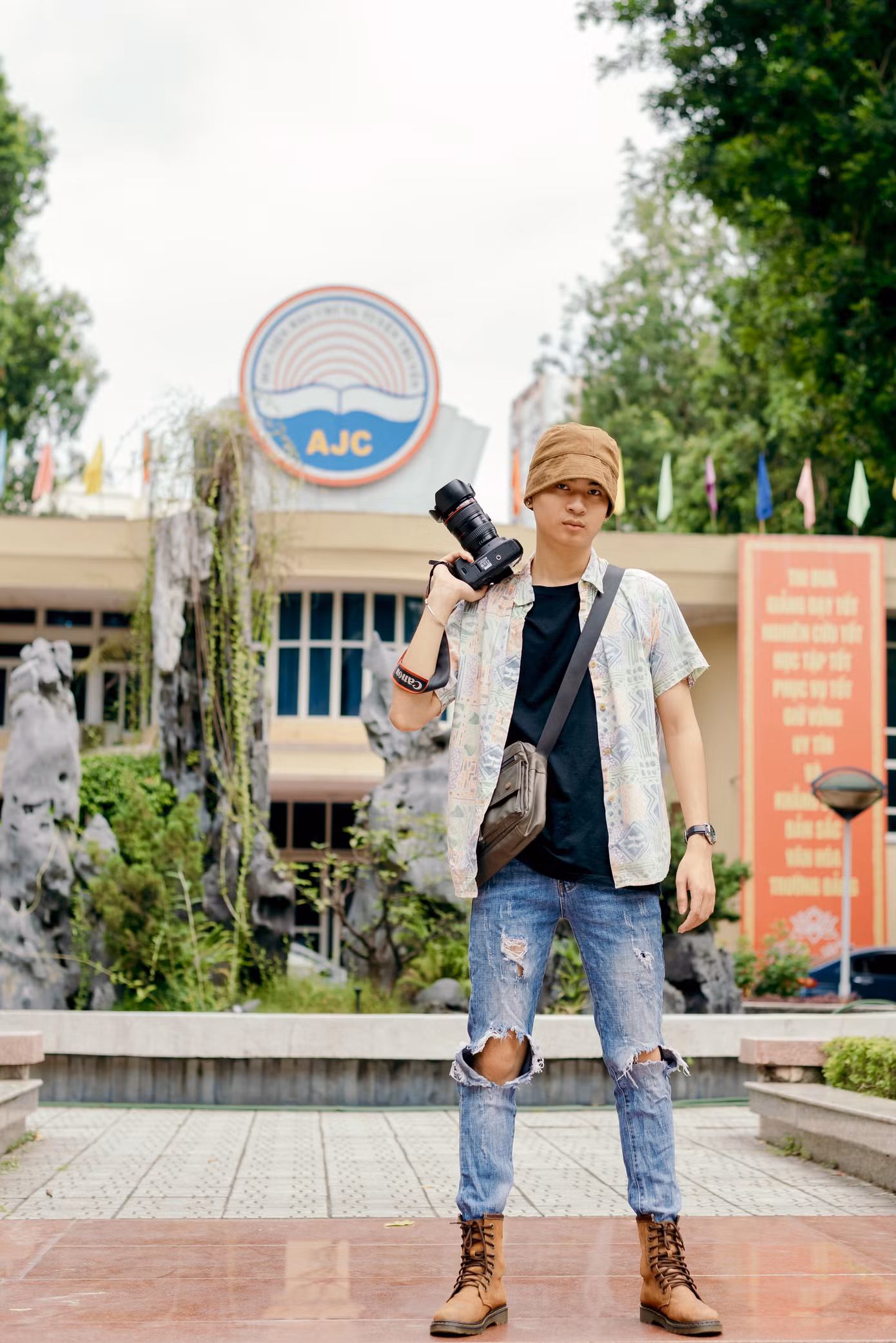 Nam sinh điển trai trường Báo: “Cần phải làm mới bản thân mỗi ngày, mỗi giờ” ảnh 2