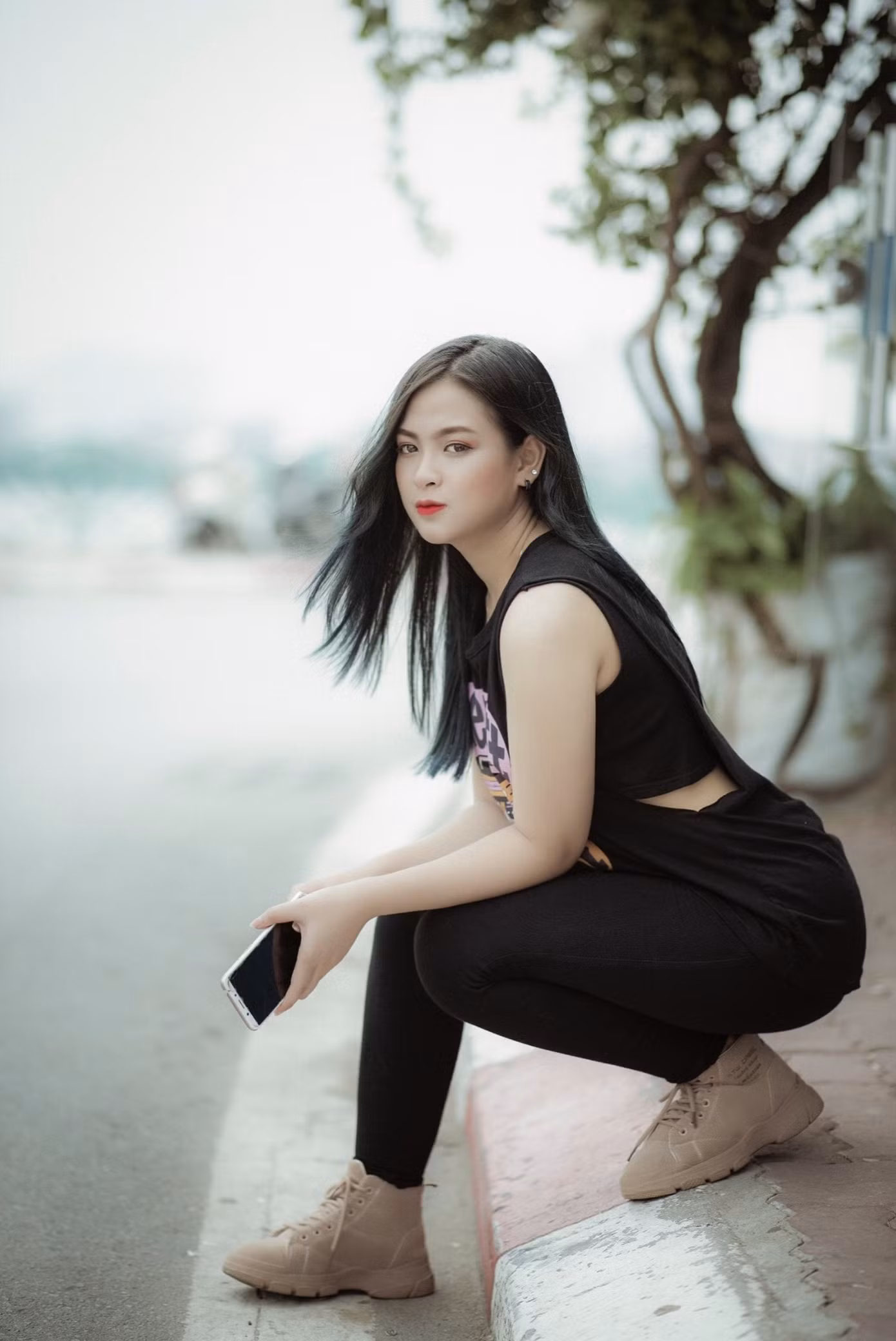 Hotgirl Chứng khoán “Dính độc toàn thân” ảnh 3