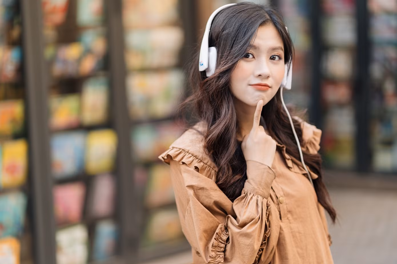 Nữ sinh điện ảnh gây ấn tượng bởi bộ ảnh Tết bên áo Tấc Việt phục ảnh 17