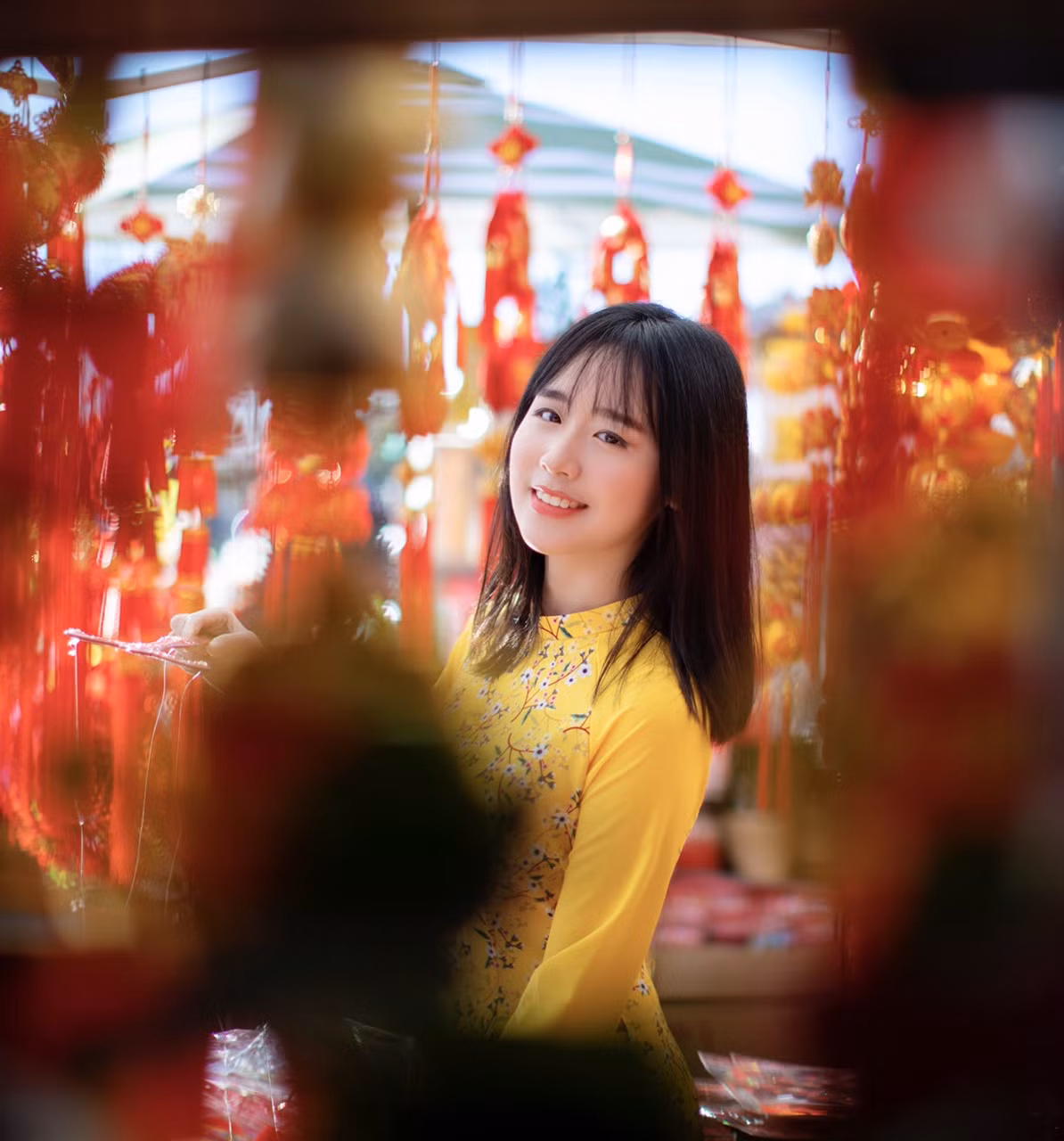Rực rỡ sắc vàng với bộ ảnh áo dài Việt Nam đón Tết của du học sinh tại Mỹ ảnh 6