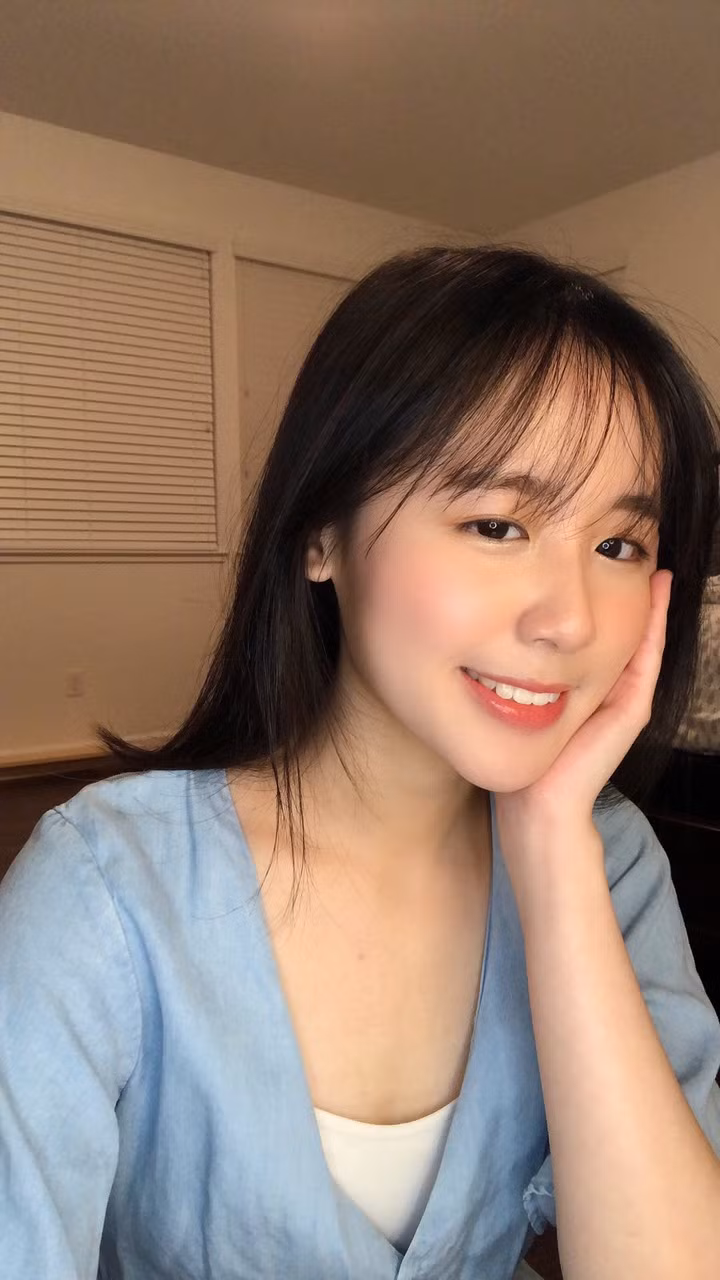 Cô gái sinh tư với vẻ đẹp mộng mơ tựa gái Hàn ảnh 1