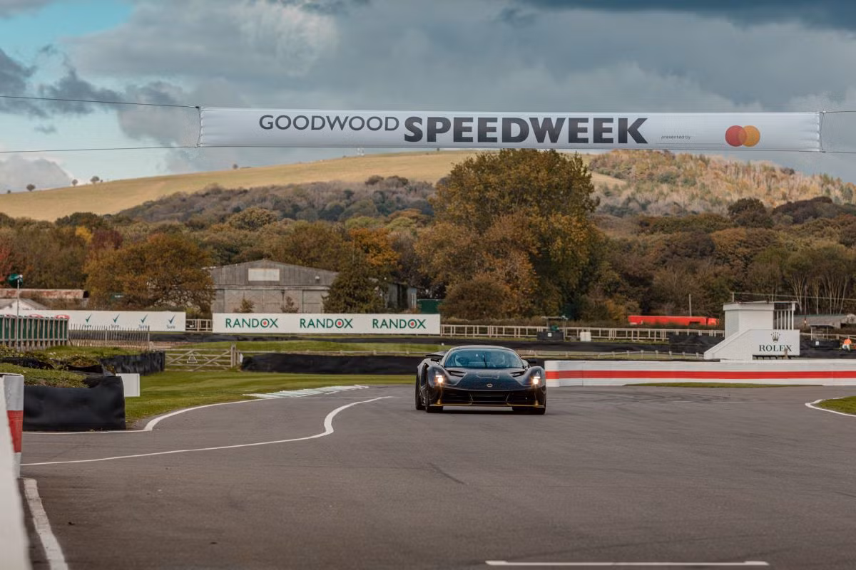 Lotus Evija 2021 trình làng tại lễ hội xe hơi Goodwood ảnh 5