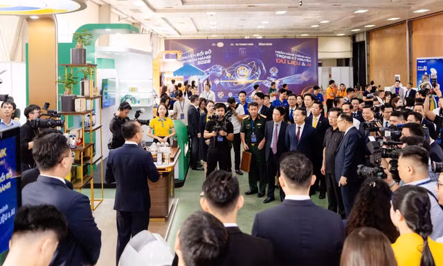 Nam A Bank tại sự kiện chuyển đổi số ngành Ngân hàng năm 2026: giao điểm của AI, Big Data và bản sắc Việt