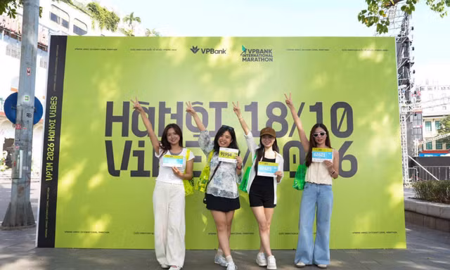 Nhận BIB, check-in, săn quà: Không khí sôi động tại VPIM Expo 2026