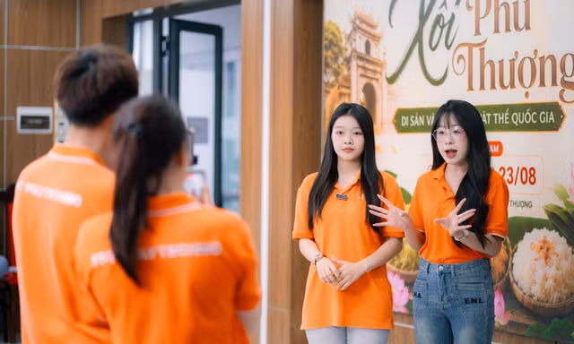 Nhà trường cùng sinh viên lên sóng livestream, nâng tầm Di sản xôi Phú Thượng thời 4.0 