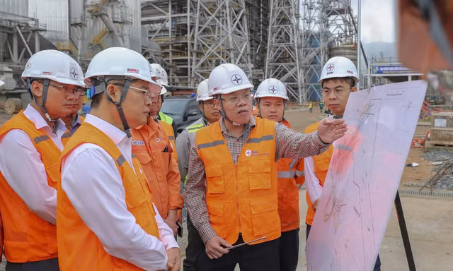 EVN: Sản lượng điện 9 tháng tăng hơn 9%, tăng tốc nguồn và lưới điện cuối năm