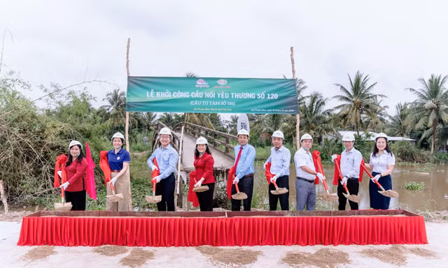 Khởi công Cầu nối yêu thương 120: Nối nhịp giao thông ở xã Thuận Hòa, Cần Thơ