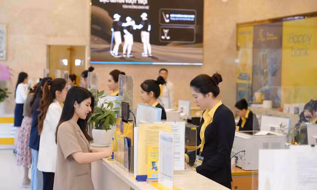 Nam A Bank: Củng cố vị thế top 15 trên thị trường với định giá hấp dẫn