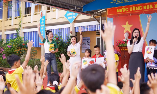 Chăm em đủ chất: Khi những bữa ăn học đường 'gieo mầm' cho tương lai của trẻ