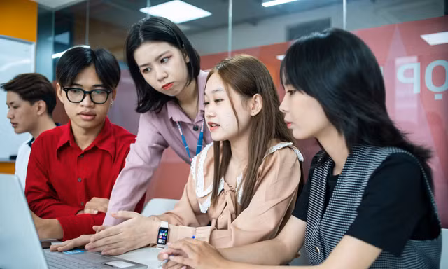 5 chuyên ngành trong Quản trị Kinh doanh tại VLU: Chọn hướng nào phù hợp bản thân?