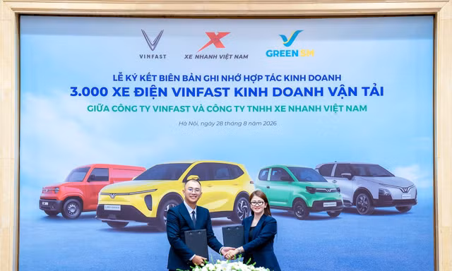 Xe nhanh Việt Nam mua 3.000 ô tô điện vinfast để vận doanh trên nền tảng Green SM Platform