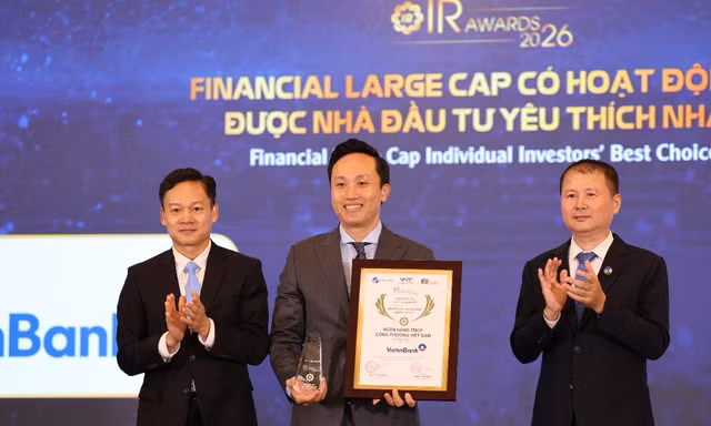 VietinBank năm thứ 4 liên tiếp được vinh danh Doanh nghiệp niêm yết có hoạt động IR được Nhà đầu tư yêu thích nhất