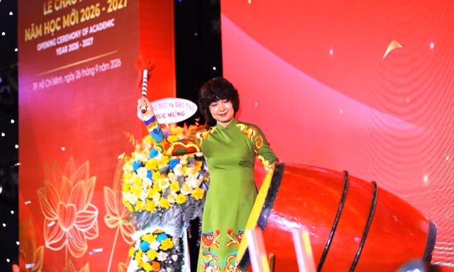 Tiếng trống khai trường đầu tiên ở Phân hiệu Trường Đại học Ngoại thương tại TP. Hồ Chí Minh