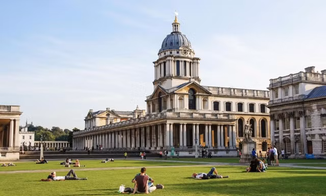 Greenwich Việt Nam tạo sân chơi học thuật qua chuỗi hội thảo chuyên ngành