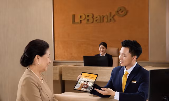 LPBank triển khai gói giải pháp tài chính toàn diện dành cho khách hàng hưu trí